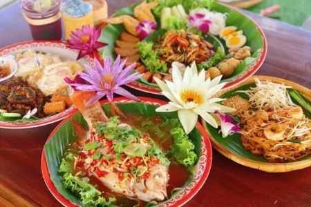 16 ร้านอาหารกาญจนบุรี 2567 ร้านอร่อย ริมน้ำ บรรยากาศดี ราคาถูก