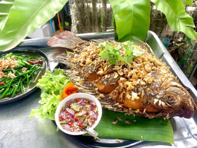 ร้านอาหารแก่งกระจาน